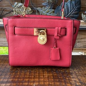 Michael Kors Hamilton Traveler Messenger Bag Pebbled Leather Crossbody